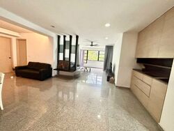 Central Green Condominium (D3), Condominium #450100581